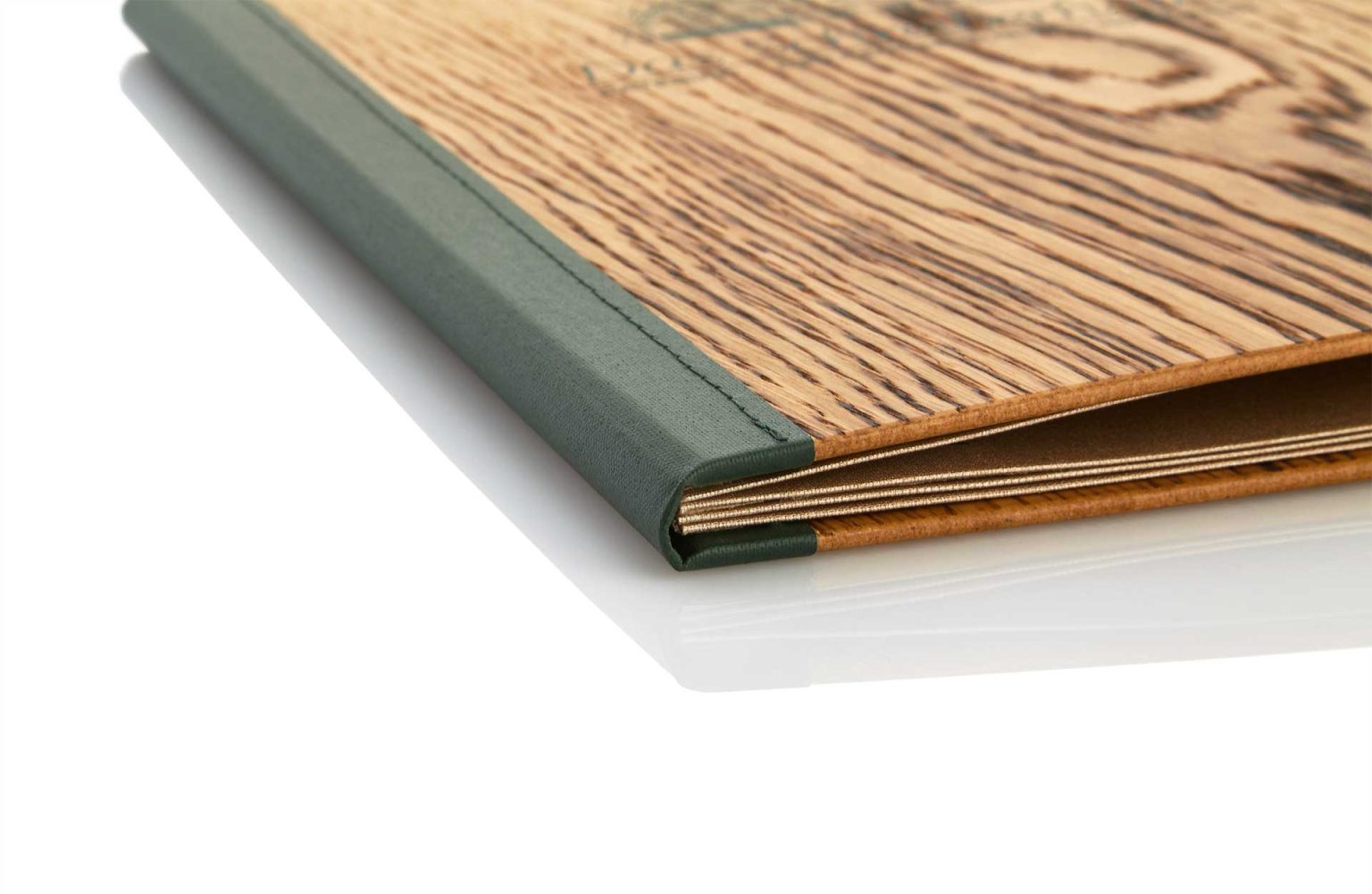 Gastrotopcard_Speisekarten_Signmaster_Premium_Woody_MG_2648.jpg