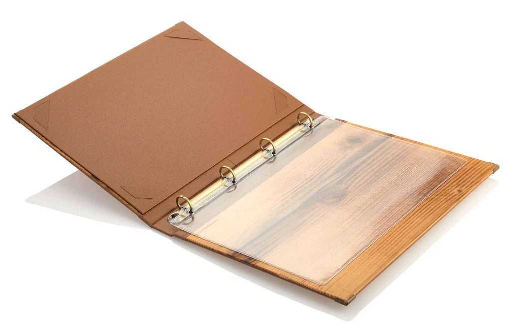 Gastrotopcard_Speisekarten_Zimmermappe_Royal_Woody_MG_2692.jpg