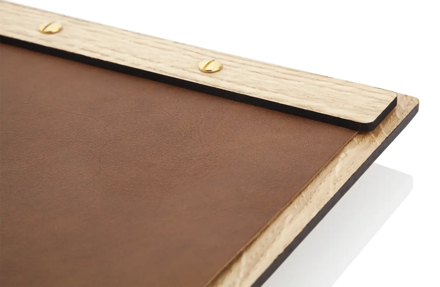 Menuboard-Modell mit Holzleiste und Echtledercover