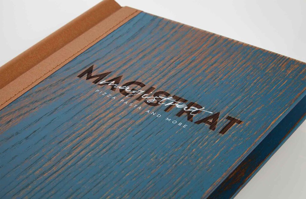 Gastrotopcard_Speisekarte_Modell_Quickfix_Woody_MG_7716.jpg