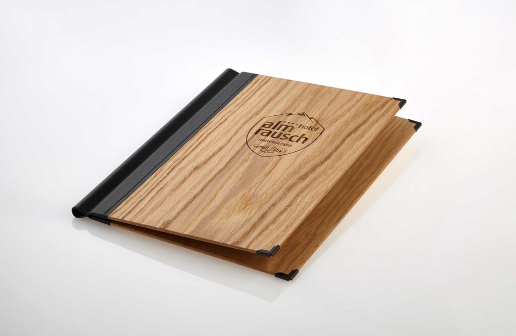 Gastrotopcard_Speisekarte_Modell_Quickfix_Woody_MG_9503.jpg