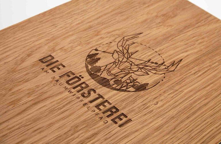 Chartboard Menuboard zum Aufstellen aus Eichenholz naturbelassen