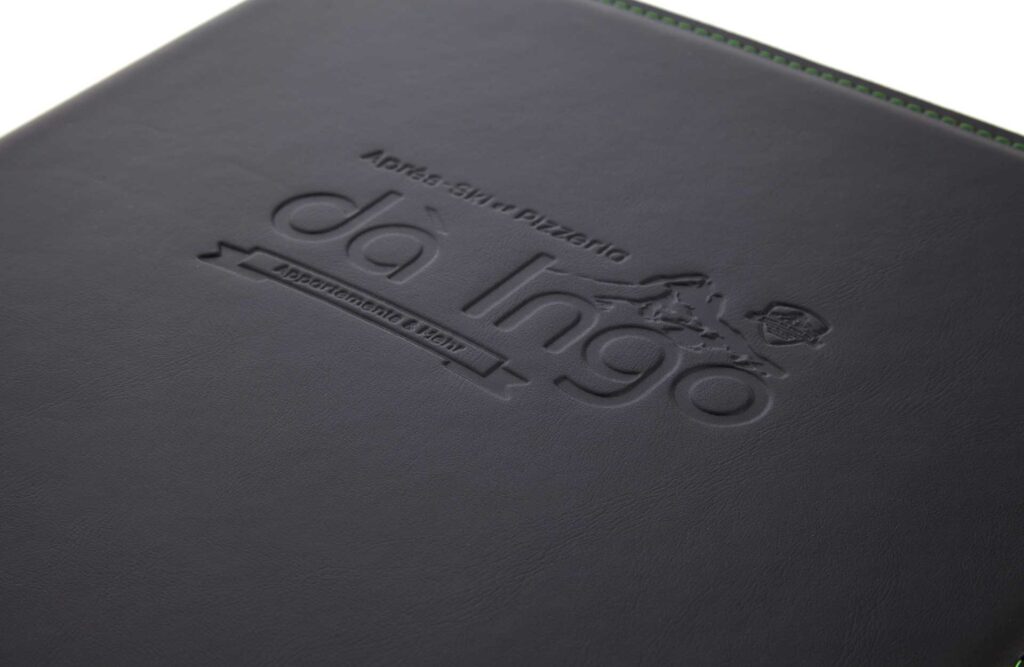 Foam leather menu in black with a screw -in inside
