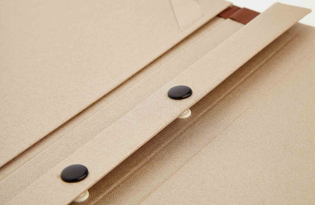 Gastrotopcard Speisekarten Finesso Druckknopfleiste Weichleder in Braun
