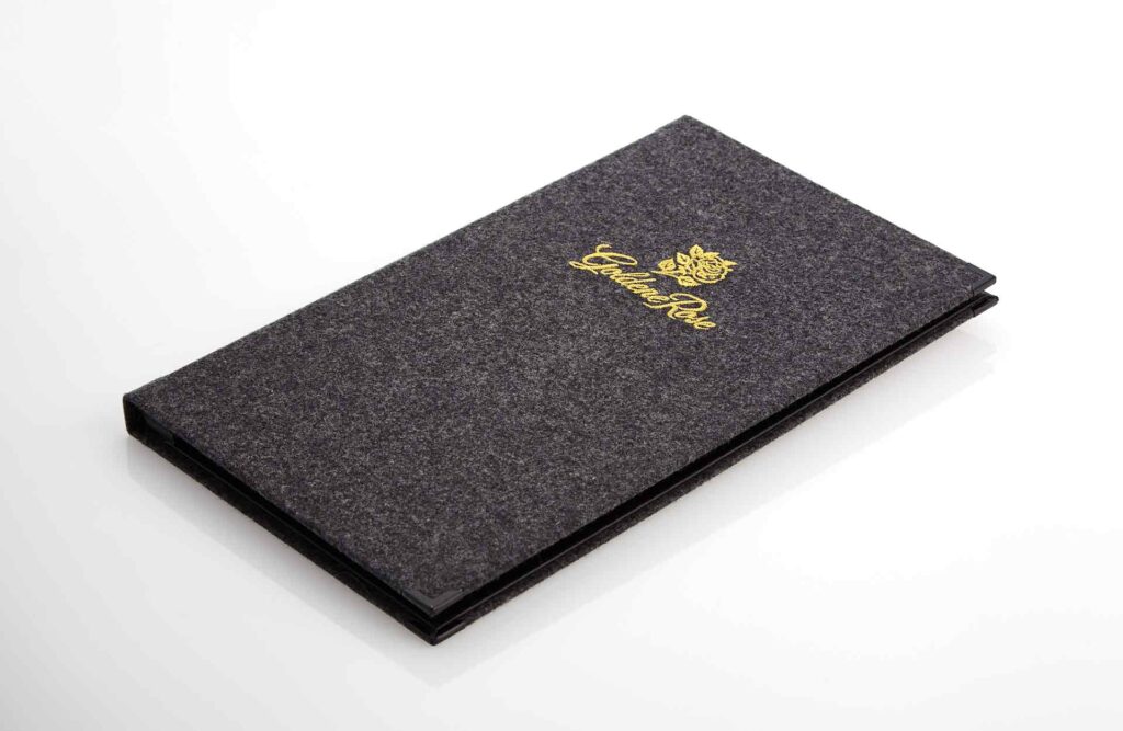 Gastrotopcard_Speisekarten_Finesso_Magnetleiste_Loden_MG_1688.jpg