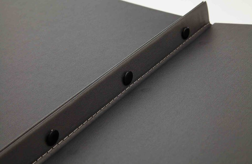 Gastrotopcard Speisekarten Finesso Schraubleiste Designleder in Grau