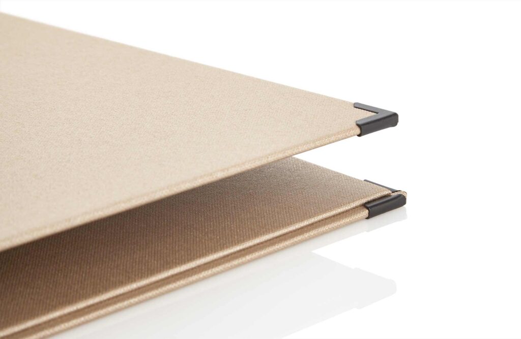 Speisekarte aus Medici in Beige mit Kordel
