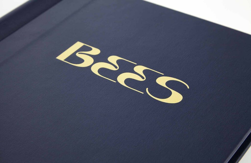 Speisekarte aus Medici in Blau mit Klemmrücken