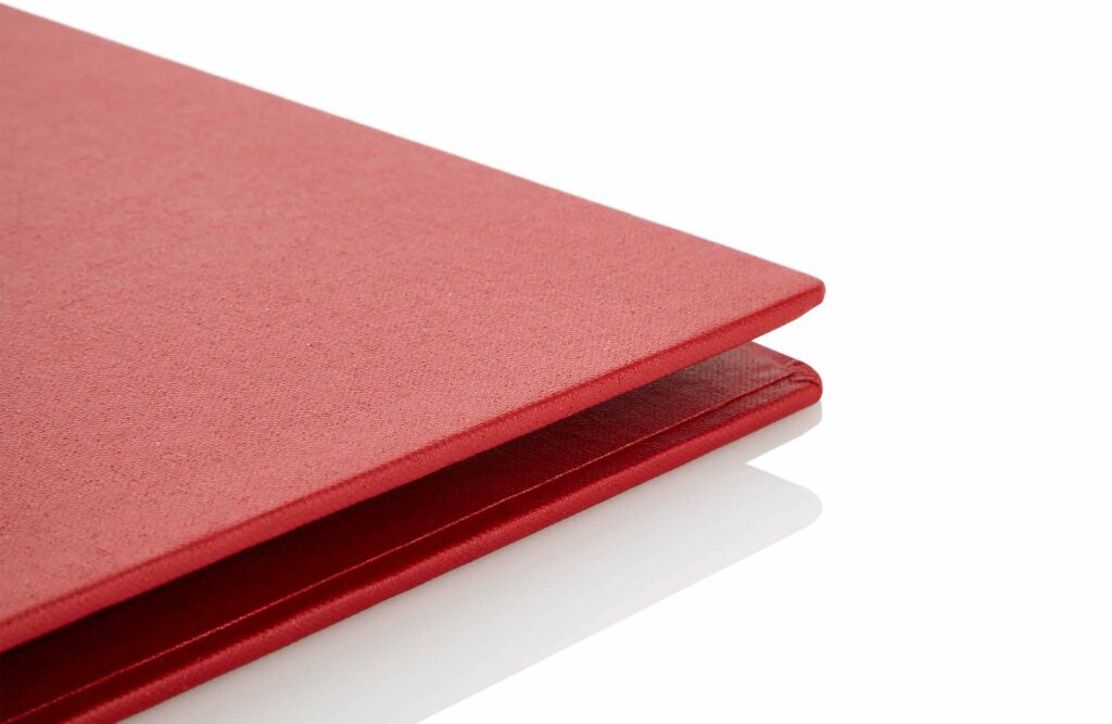 Medici menu in red with clamp back