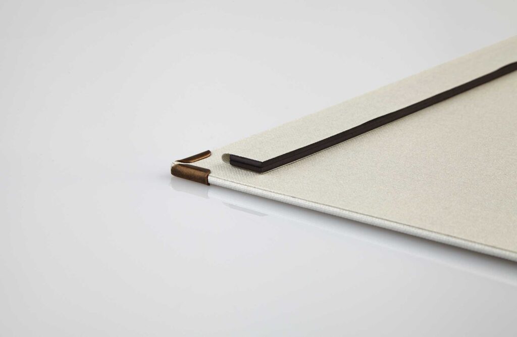 Gastrotopcard Speisekarten Select Schraubleiste Medici mit Magnetschnellspann