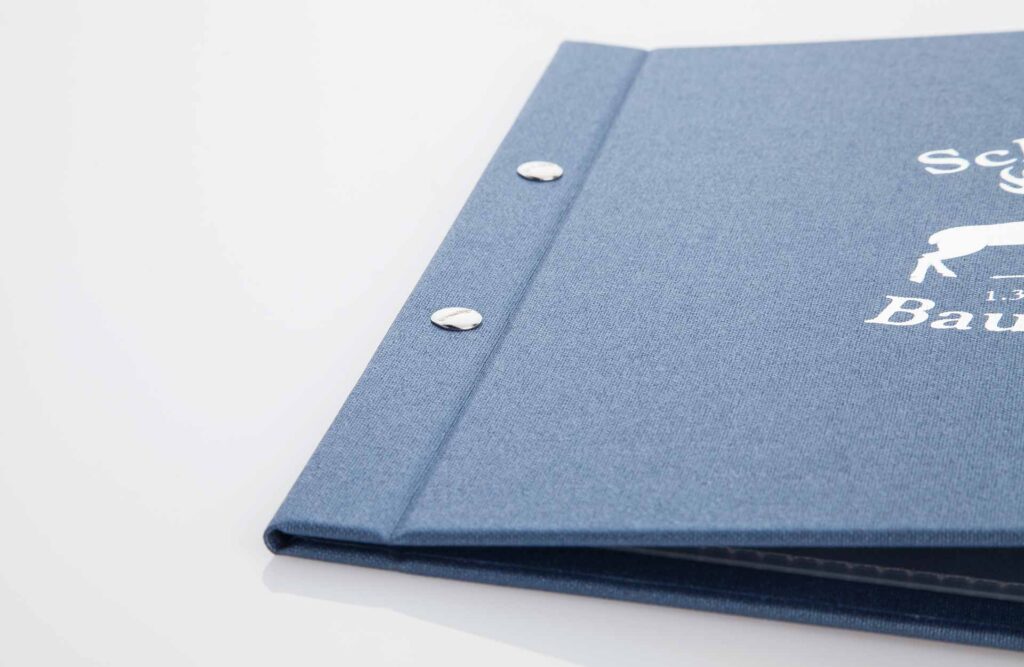 Speisekarte Modell Select in blauem Medici von Gastrotopcard