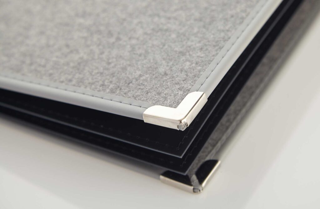 Speisekarte Modell Jubilar aus Loden von Gastrotopcard