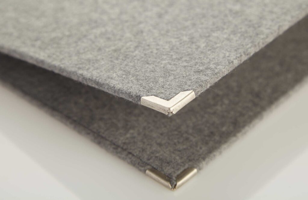 Speisekarte Modell Quickfix aus Loden mit Stick von Gastrotopcard