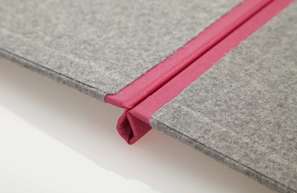 Speisekarte Modell Quickfix aus Loden mit Stick von Gastrotopcard
