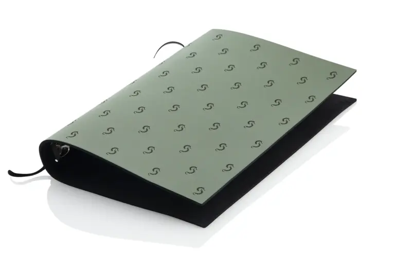 Gastrotopcard_Speisekarten_Pellino_Ringmechanik_Echtleder_MG_4419.webp