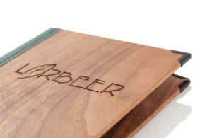 Rechnungsmappen aus Holz mit individuerllem Logo bei Gastrotopcard kaufen