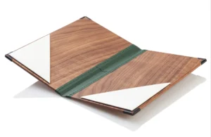 Rechnungsmappen aus Holz mit individuerllem Logo bei Gastrotopcard kaufen