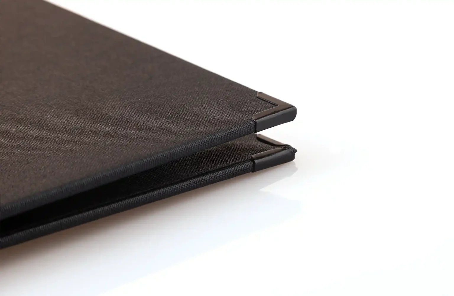Speisekarten aus Buchbindereinen in schwarz bei Gastrotopcard kaufen