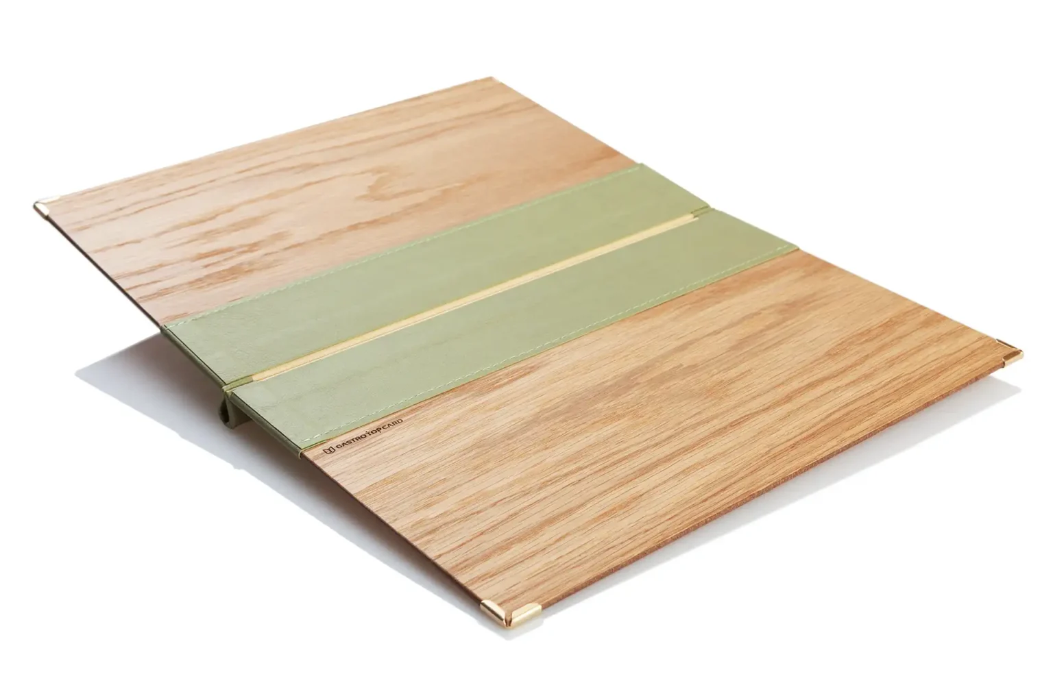 Speisekarten aus Holz mit grünem Klemmrücken bei Gastrotopcard kaufen