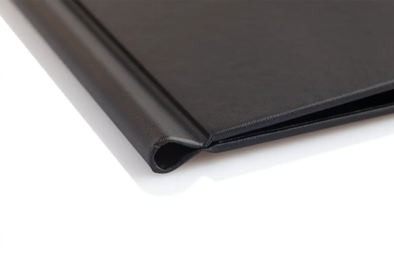 Speisekarten mit Klemmrücken in schwarz bei Gastrotopcard kaufen