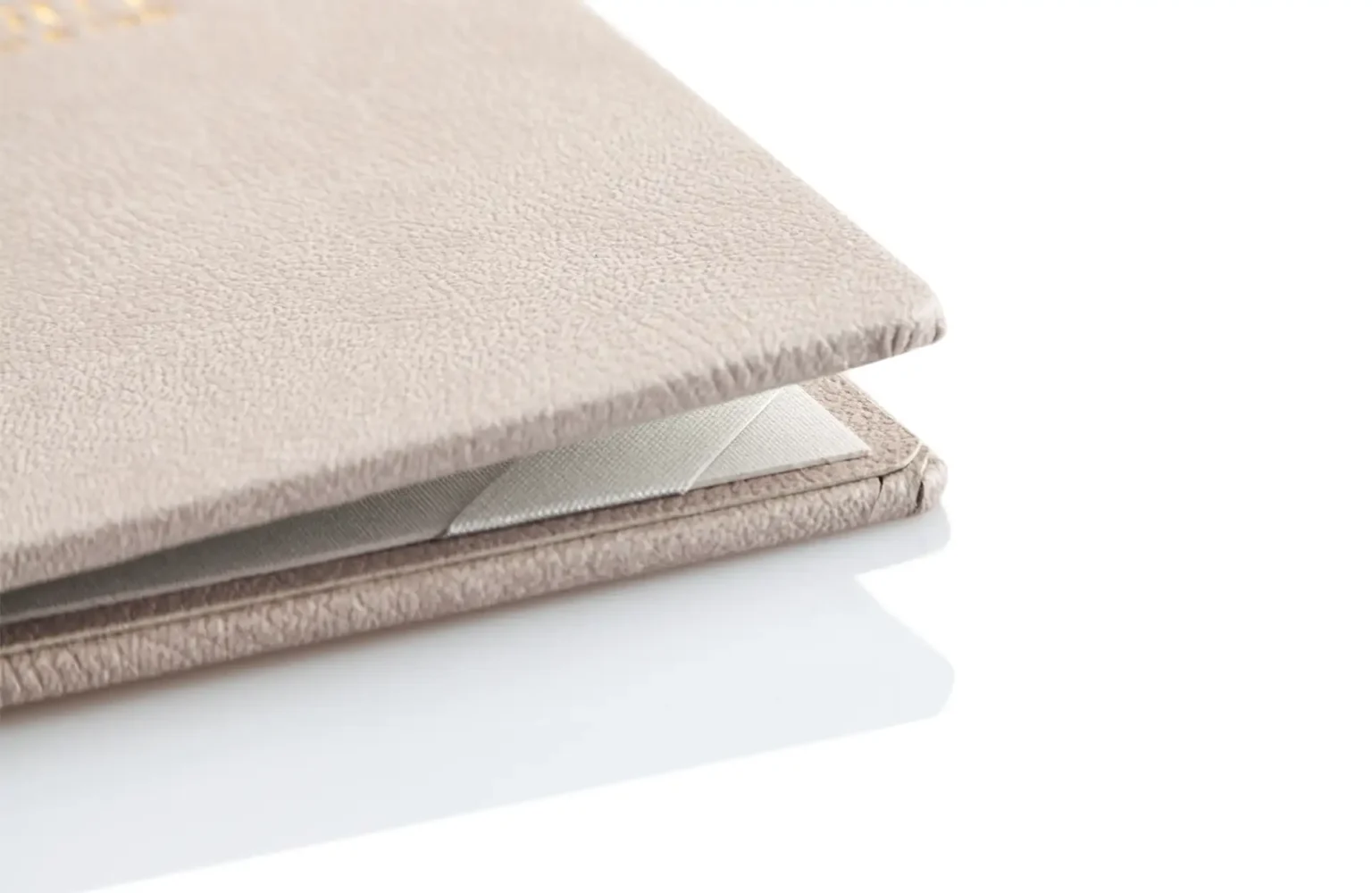 Speisekarte mit runden Ecken in beige bei Gastrotopcard kaufen