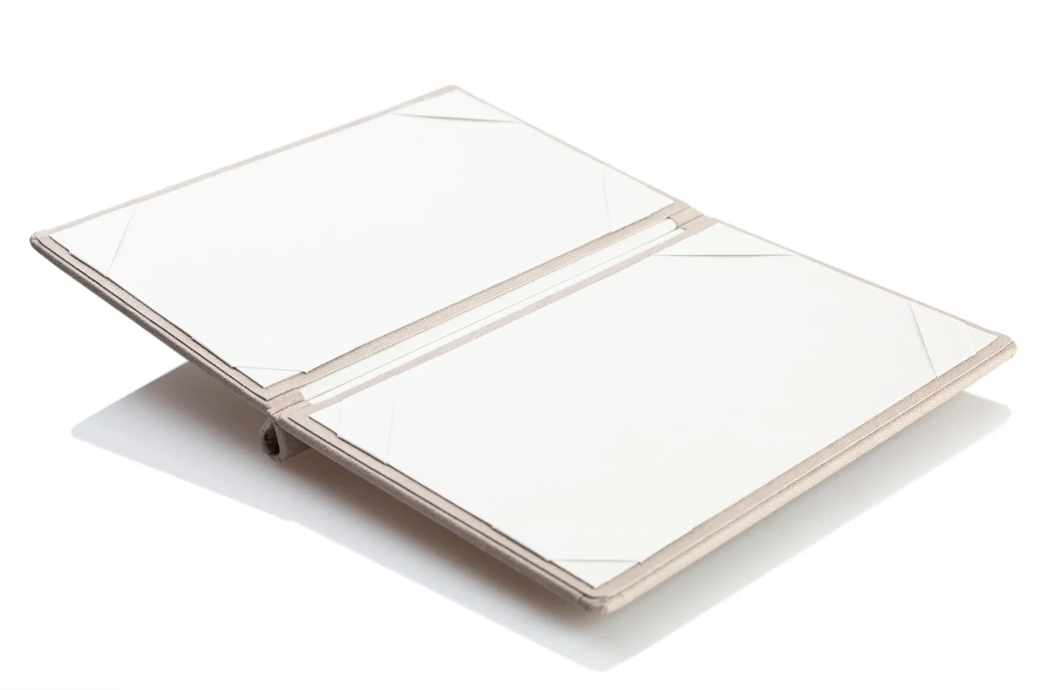Speisekarten aus Weichleder in beige bei Gastrotopcard kaufen