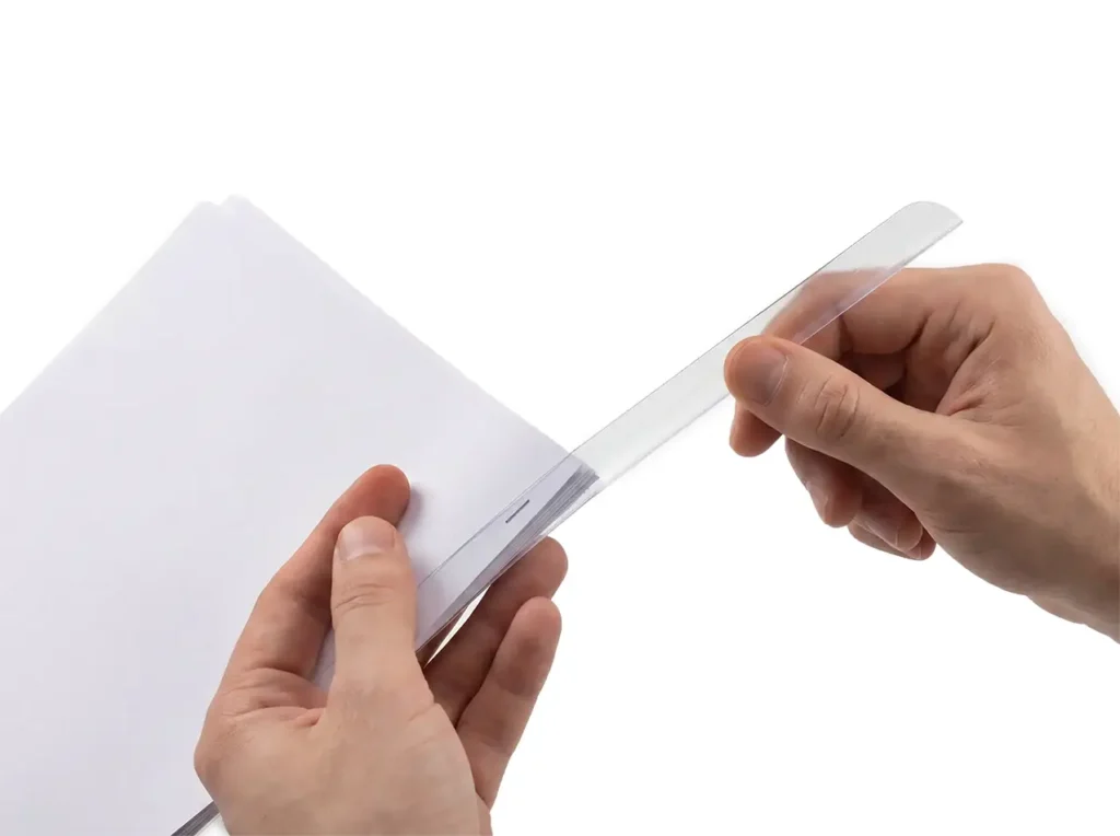 Speisekarten mit transparenter Kunststoffschiene bei Gastrotopcard kaufen