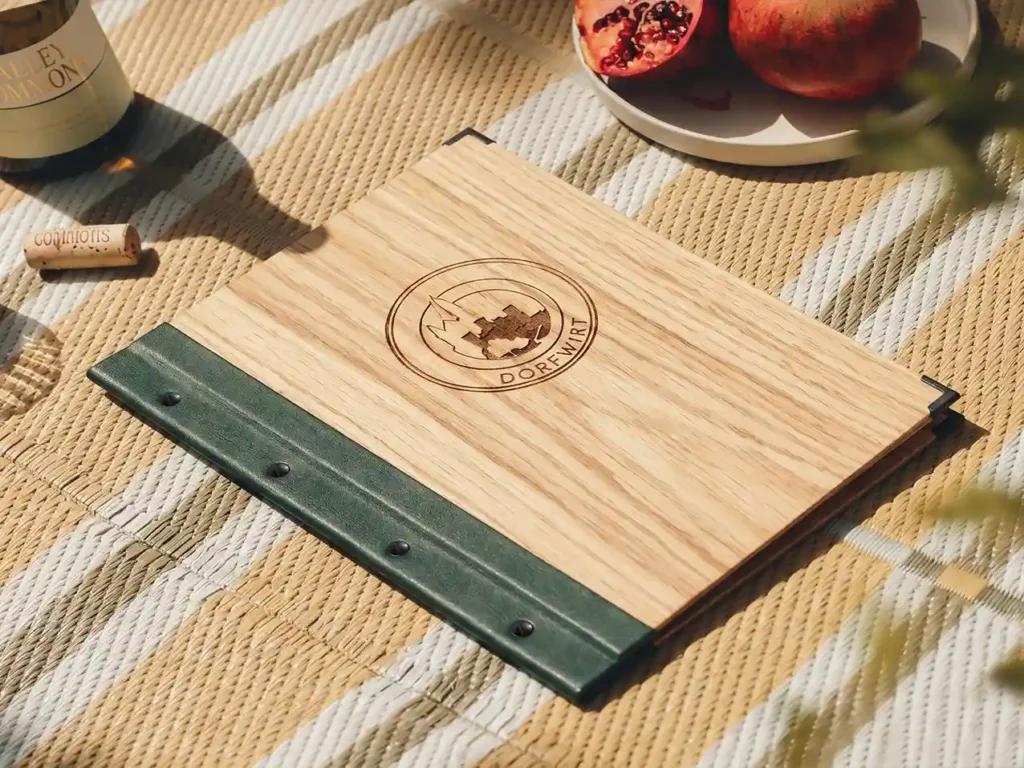 Speisekarten und Menümappen mit Schrauben bei Gastrotopcard kaufen