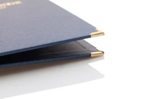 Speisekarten und Menümappen mit Schutzecken in Gold bei Gastrotopcard kaufen