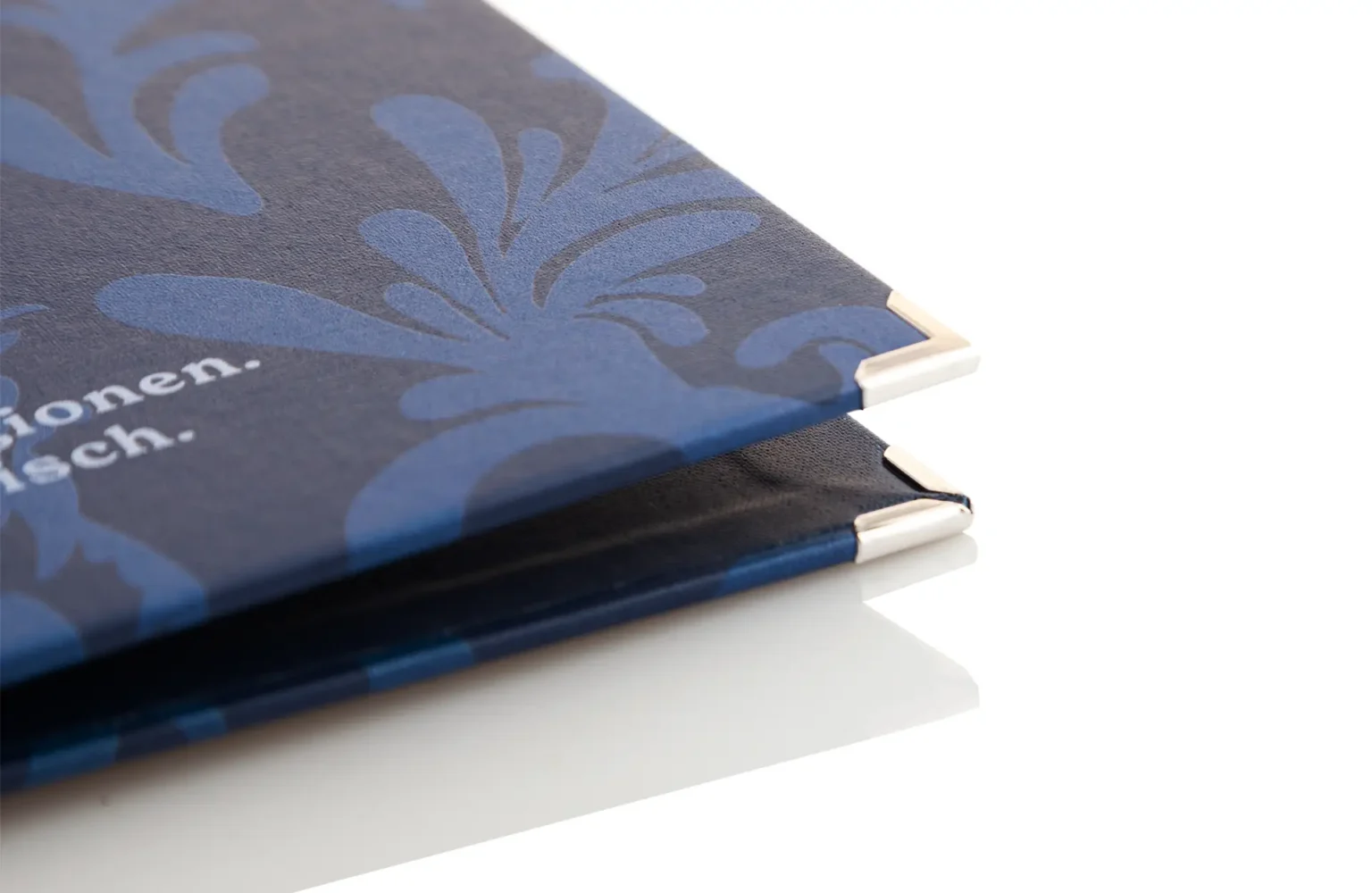Speisekarten mit individuellem Aufdruck in blau kaufen bei Gastrotopcard